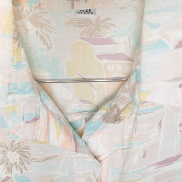 Vintage Cherokee Pastel Beach Print Button Down Top - Picture 6 of 8